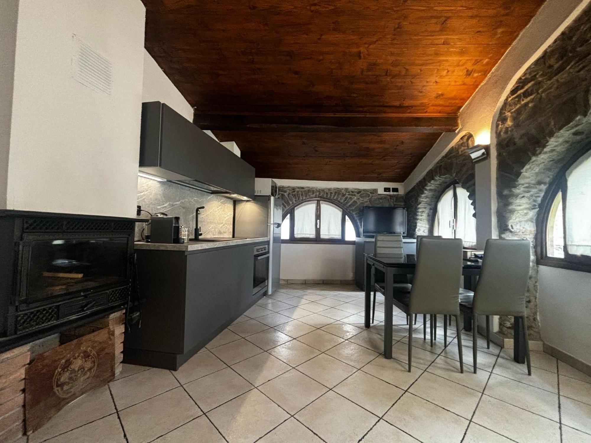 Апартаменты Casa Ale Дольчеаккуа Экстерьер фото