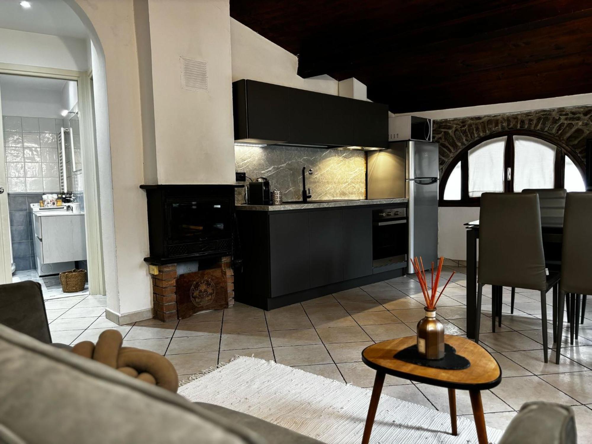Апартаменты Casa Ale Дольчеаккуа Экстерьер фото
