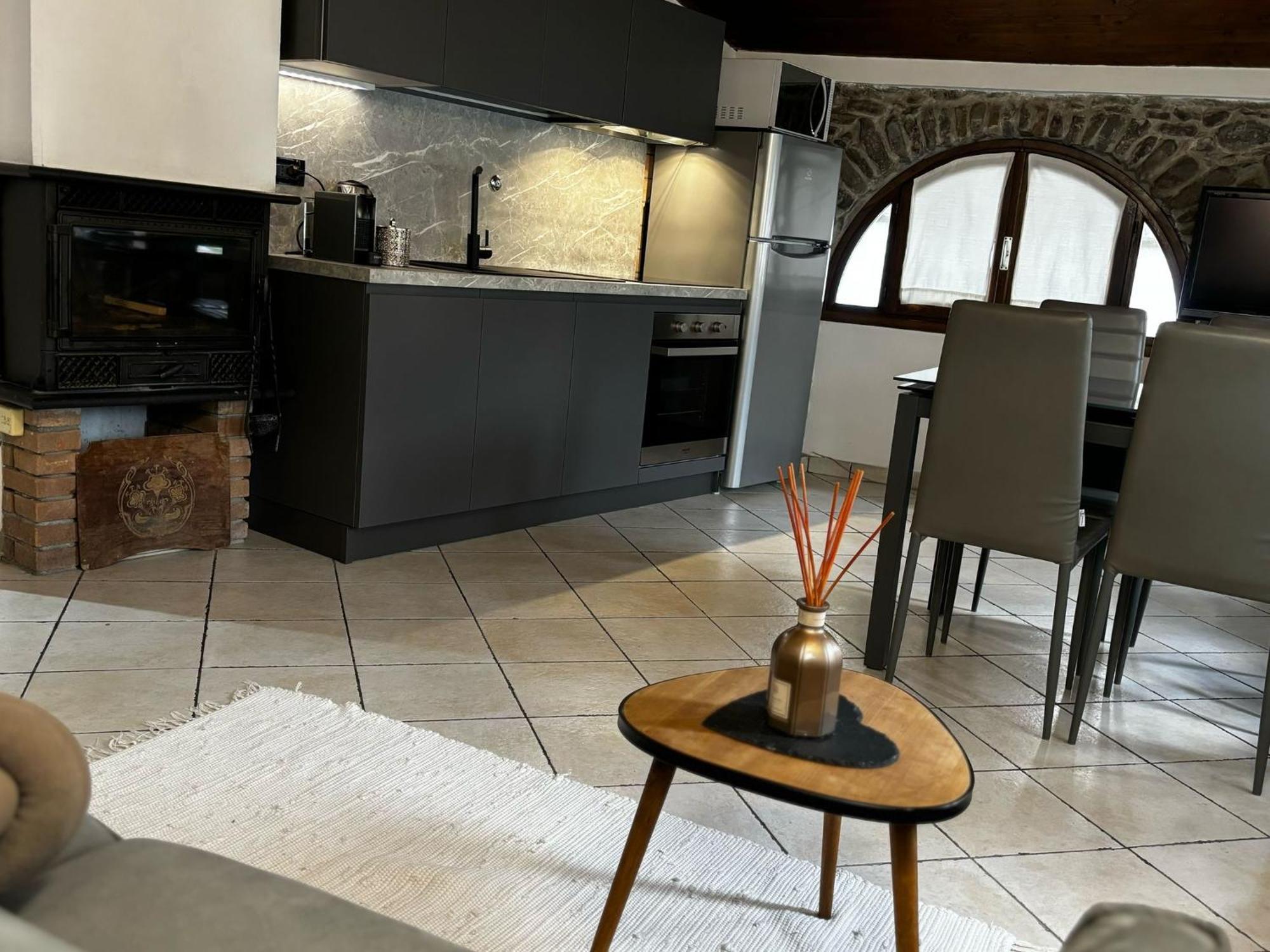 Апартаменты Casa Ale Дольчеаккуа Экстерьер фото